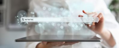 Gestión del navegador, favoritos, enlaces de interés y organización por temáticas y sincronización entre versiones de escritorio y smartphone